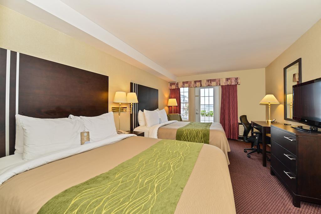 Comfort Inn Halifax Exteriör bild