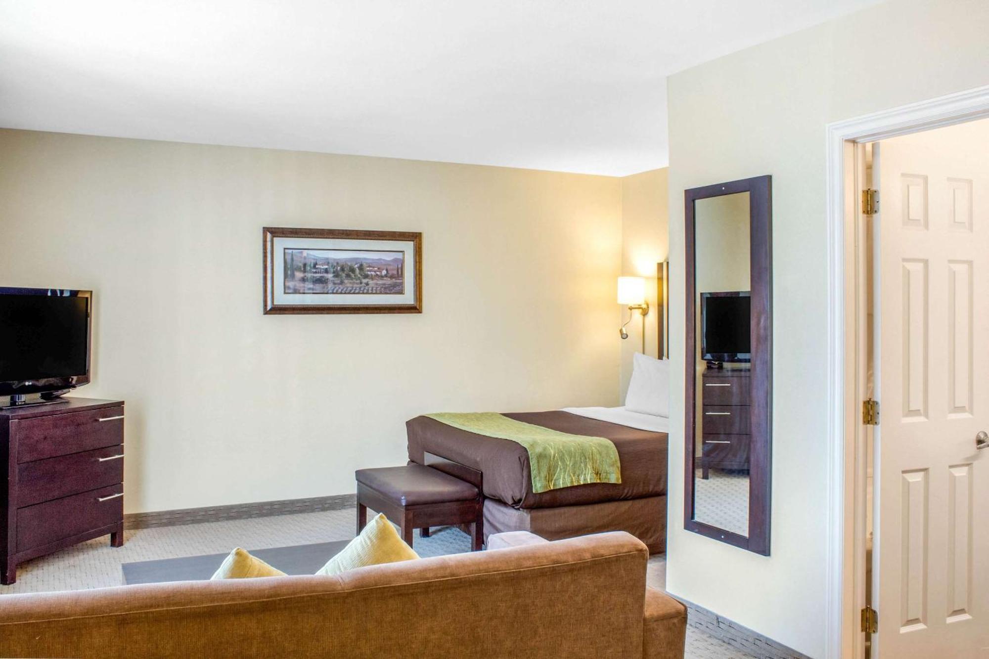 Comfort Inn Halifax Exteriör bild