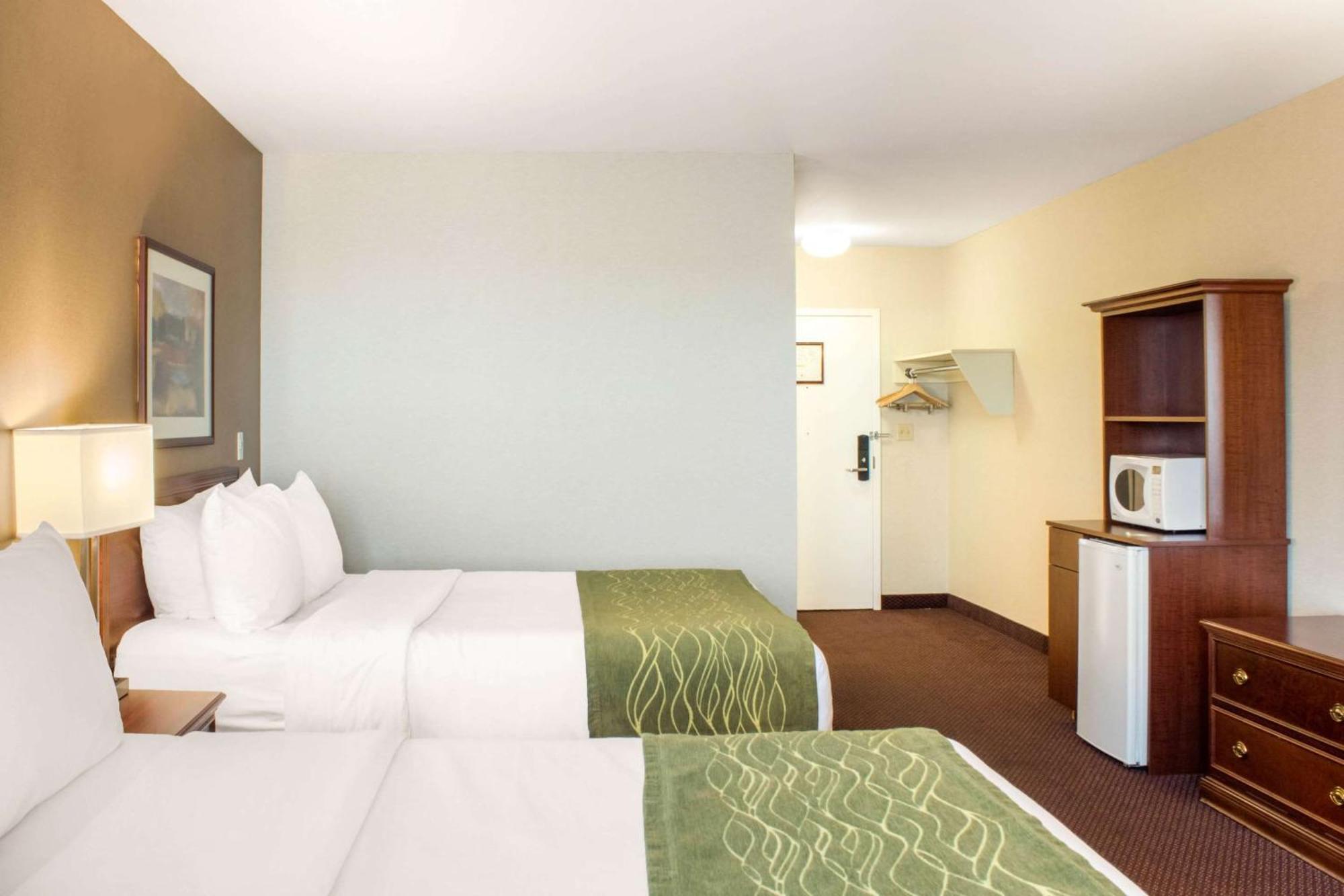 Comfort Inn Halifax Exteriör bild