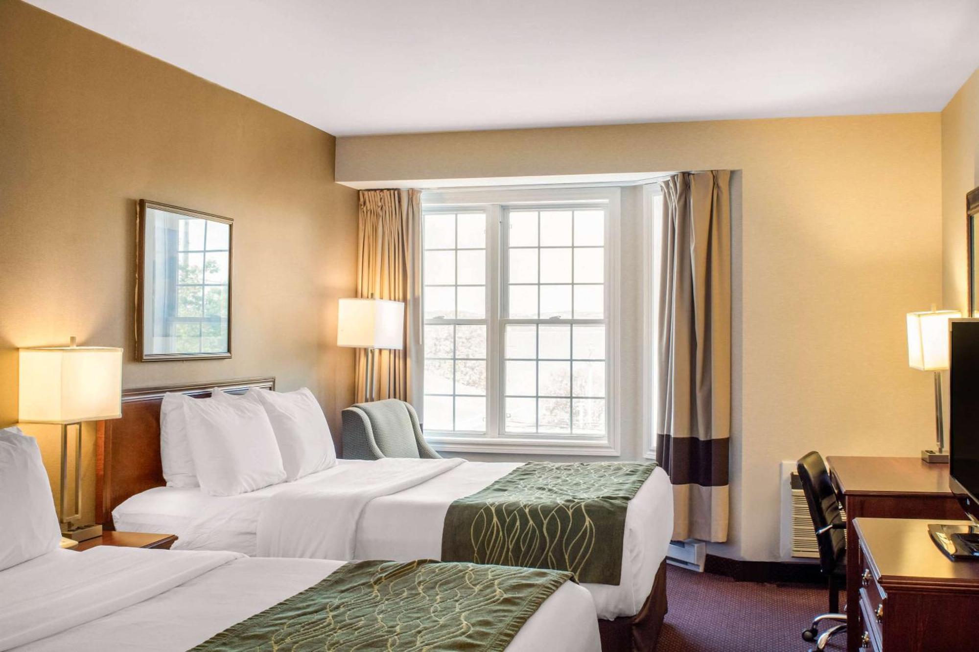 Comfort Inn Halifax Exteriör bild